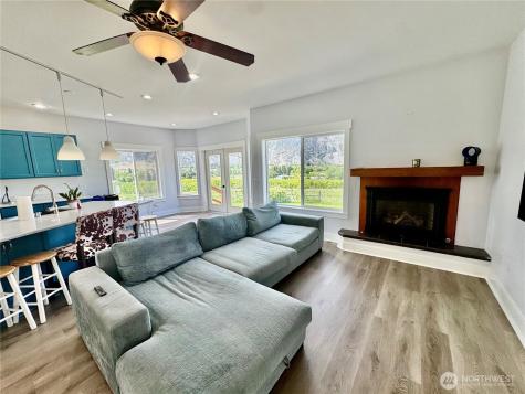 31 Apple Meadow Drive Tonasket WA 98844