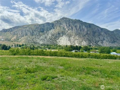 31 Apple Meadow Drive Tonasket WA 98844