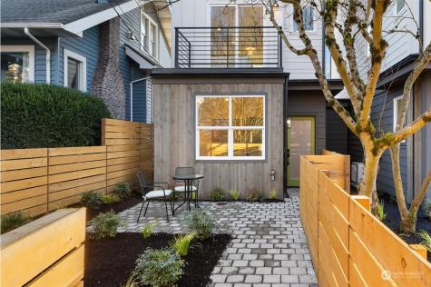 2705 54th Seattle WA 98105