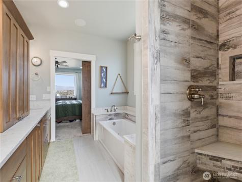 2128 Mceldowney Road Malaga WA 98828