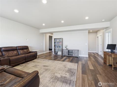 2128 Mceldowney Road Malaga WA 98828