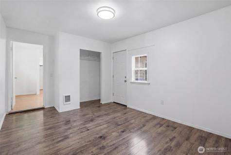 22219 66th Avenue W Mountlake Terrace WA 98043