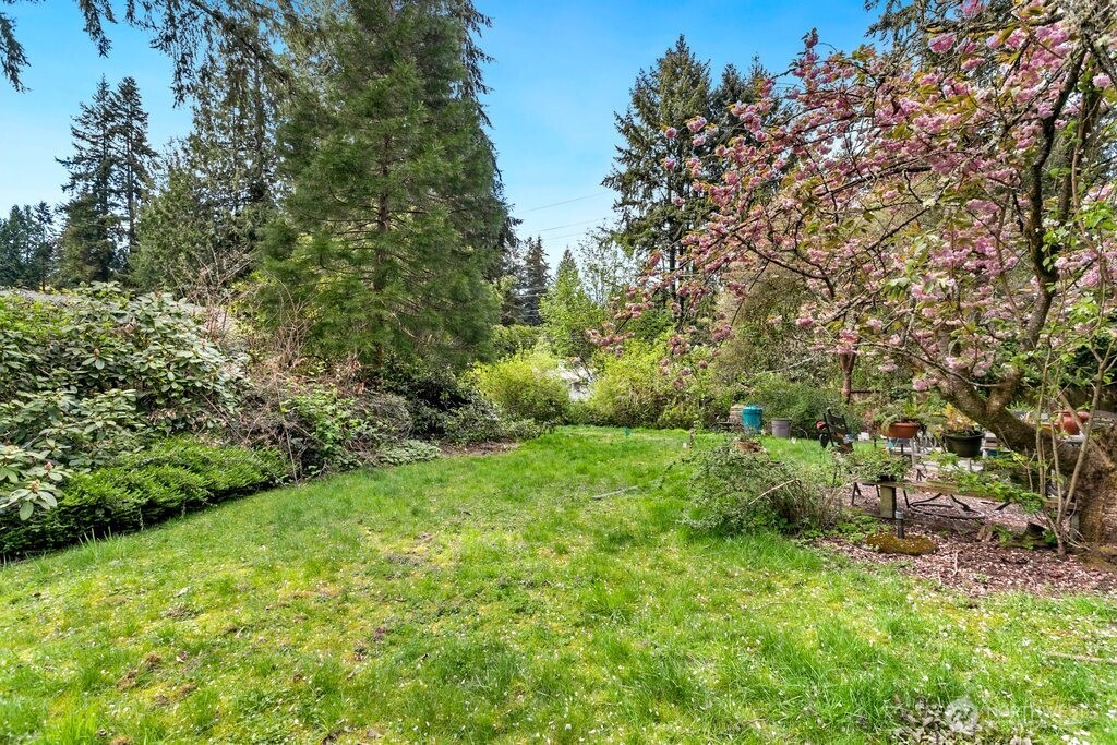 1605 153rd Avenue SE Bellevue WA 98007