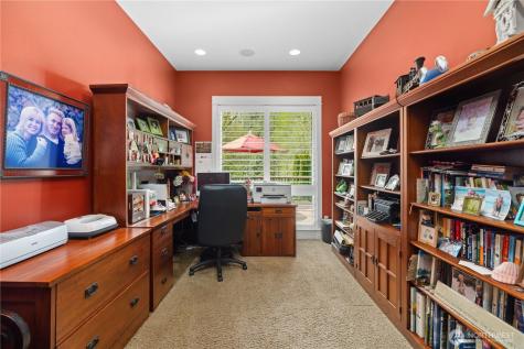 4727 NE Rova Road Poulsbo WA 98370