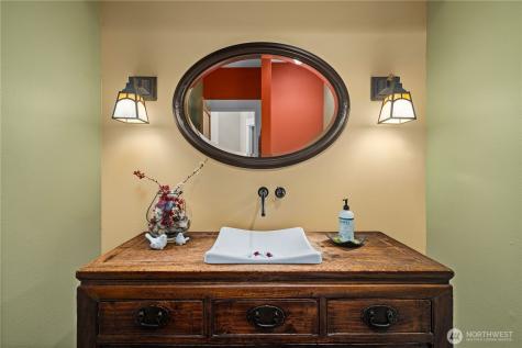 4727 NE Rova Road Poulsbo WA 98370