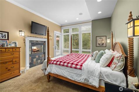 4727 NE Rova Road Poulsbo WA 98370
