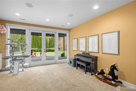 4727 NE Rova Road Poulsbo WA 98370