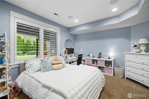 4727 NE Rova Road Poulsbo WA 98370