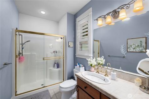 4727 NE Rova Road Poulsbo WA 98370