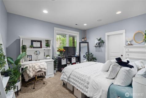 4727 NE Rova Road Poulsbo WA 98370