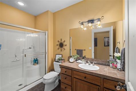 4727 NE Rova Road Poulsbo WA 98370
