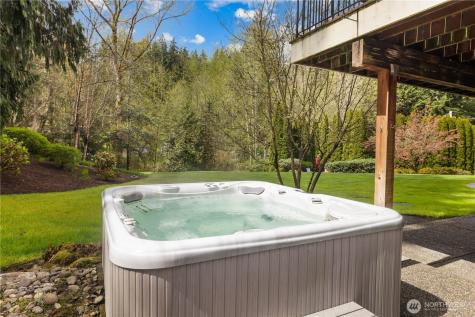 4727 NE Rova Road Poulsbo WA 98370