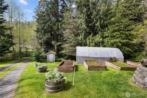 4727 NE Rova Road Poulsbo WA 98370