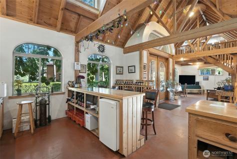3725 Vineyard Way Kettle Falls WA 99141
