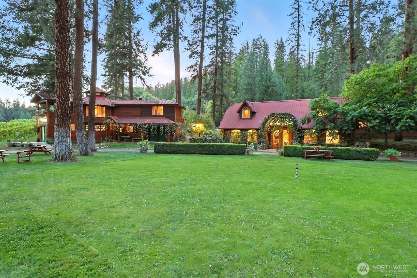 3725 Vineyard Way Kettle Falls WA 99141