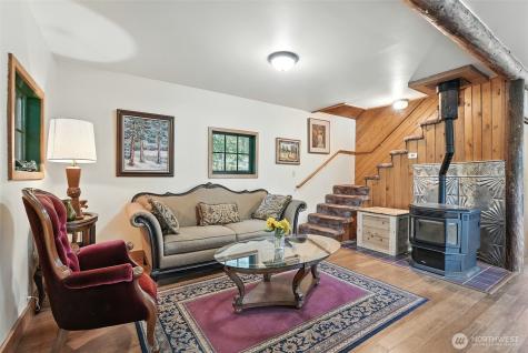 3725 Vineyard Way Kettle Falls WA 99141