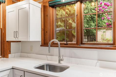 19125 233rd Avenue NE Woodinville WA 98077