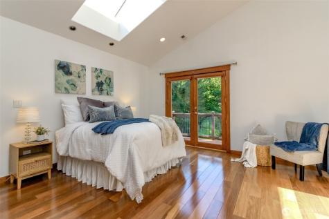 1618 Pear Street NE Olympia WA 98506