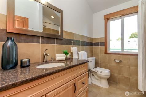 1618 Pear Street NE Olympia WA 98506