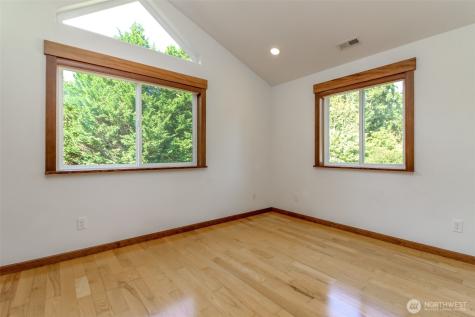 1618 Pear Street NE Olympia WA 98506