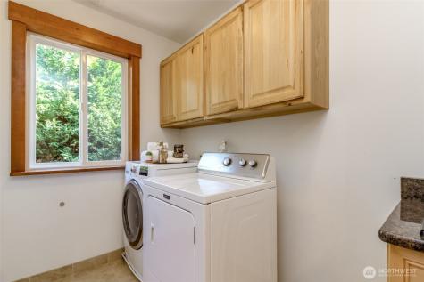 1618 Pear Street NE Olympia WA 98506
