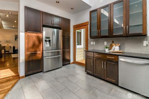 1618 Pear Street NE Olympia WA 98506