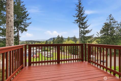 132 Lake Terrace Drive Mossyrock WA 98564