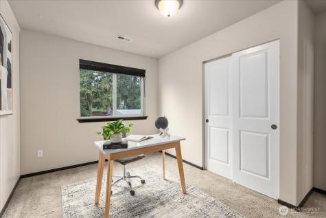 19827 Cypress Way Lynnwood WA 98036