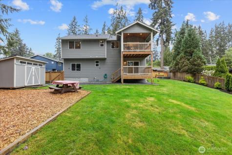 19827 Cypress Way Lynnwood WA 98036
