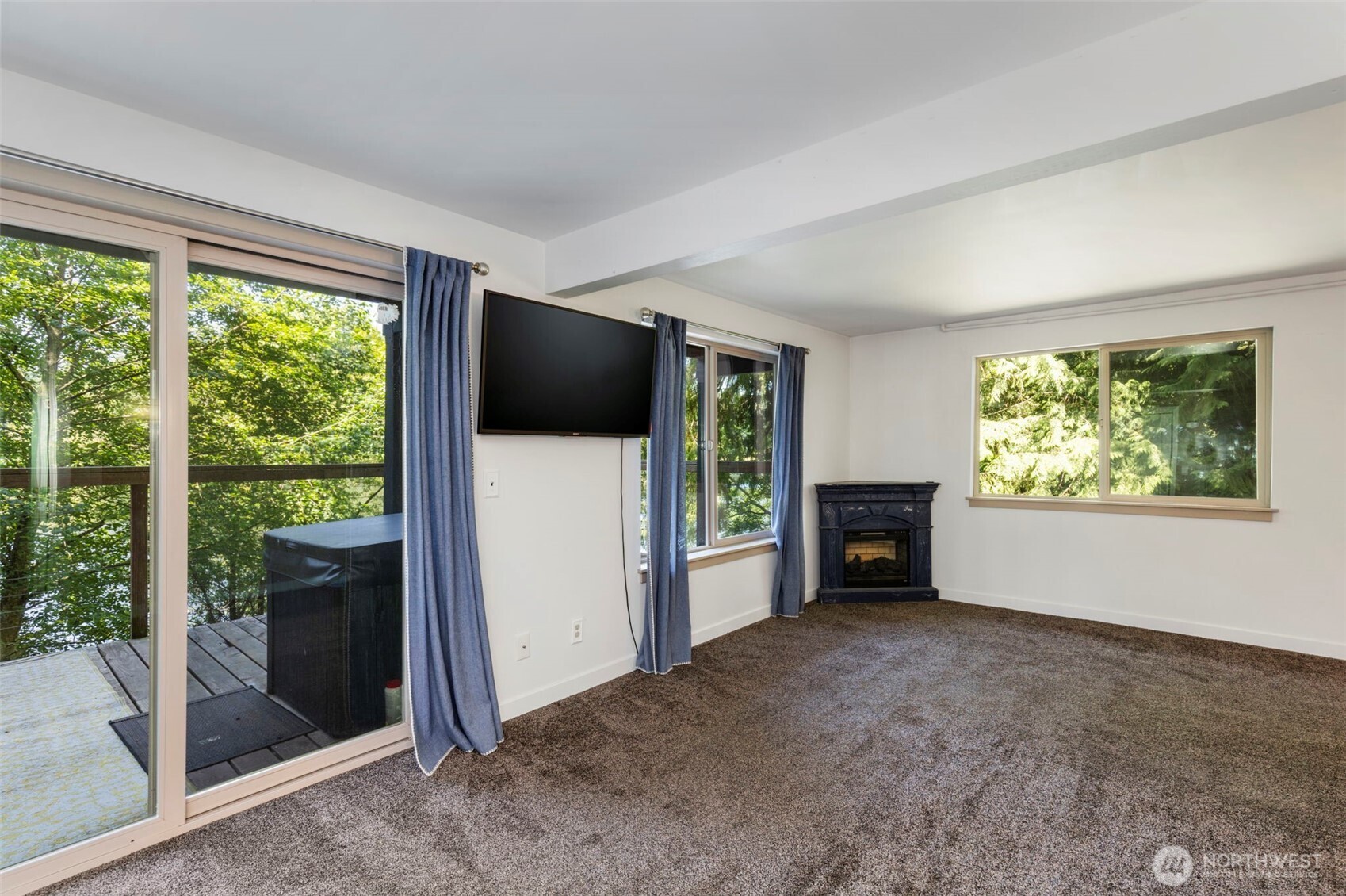 12995 Lake Shore Drive NW Poulsbo WA 98370