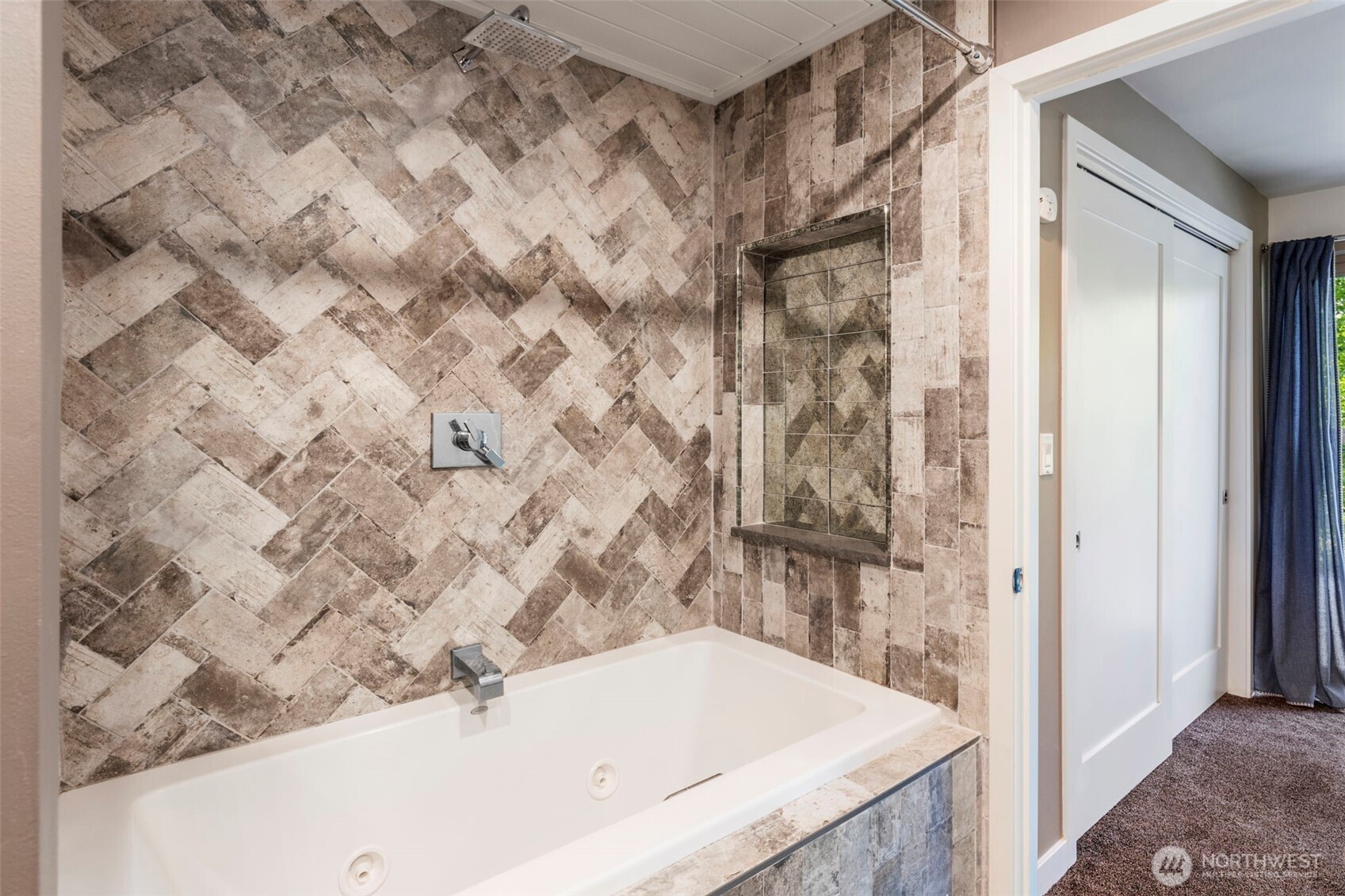 12995 Lake Shore Drive NW Poulsbo WA 98370