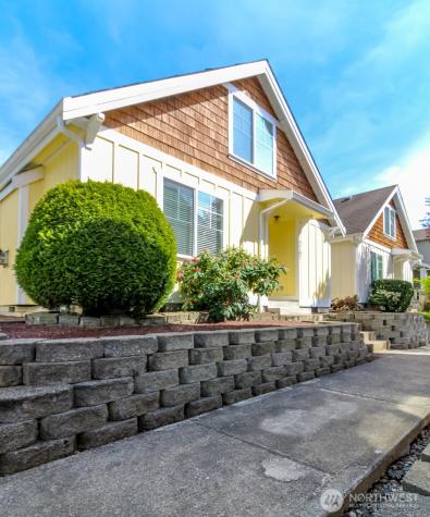 2707 9th Street SE Puyallup WA 98374