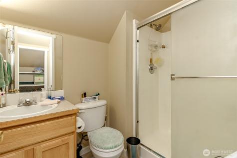 2707 9th Street SE Puyallup WA 98374