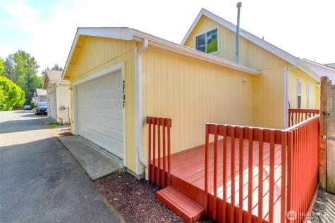 2707 9th Street SE Puyallup WA 98374
