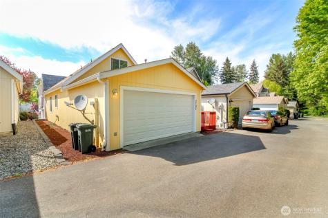 2707 9th Street SE Puyallup WA 98374