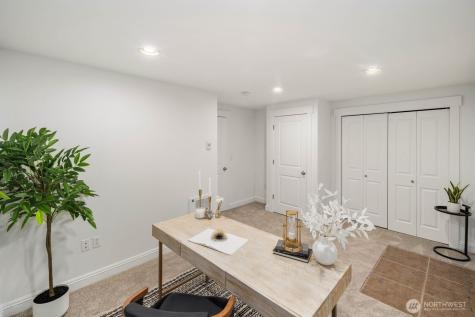 337 N 105th Street Seattle WA 98133