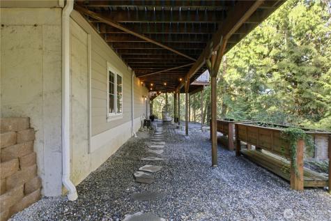 11645 Sunray Lane SE Olalla WA 98359