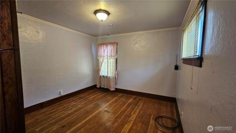 423 S 34th Street Tacoma WA 98418