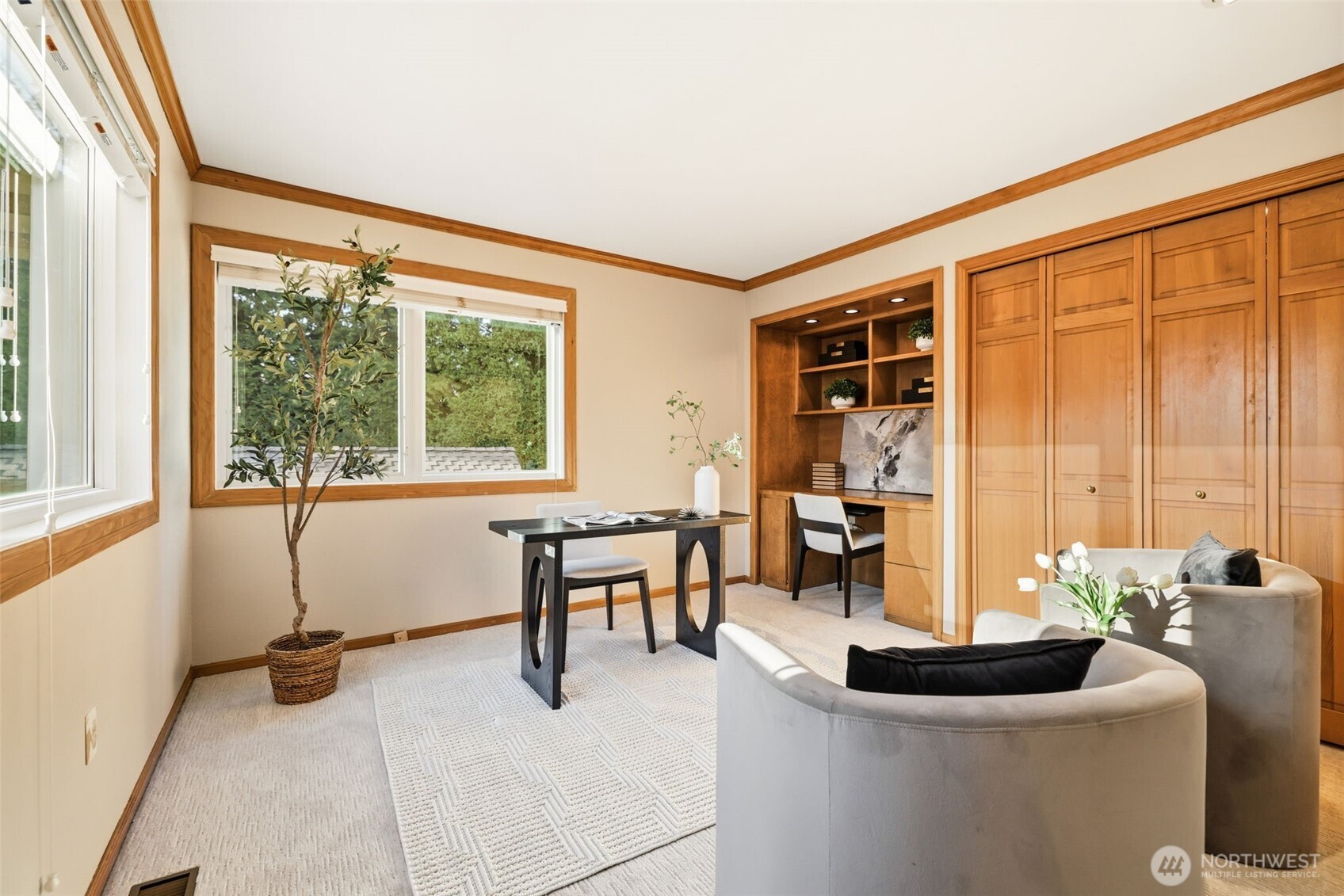 10327 NE 19th Place Bellevue WA 98004