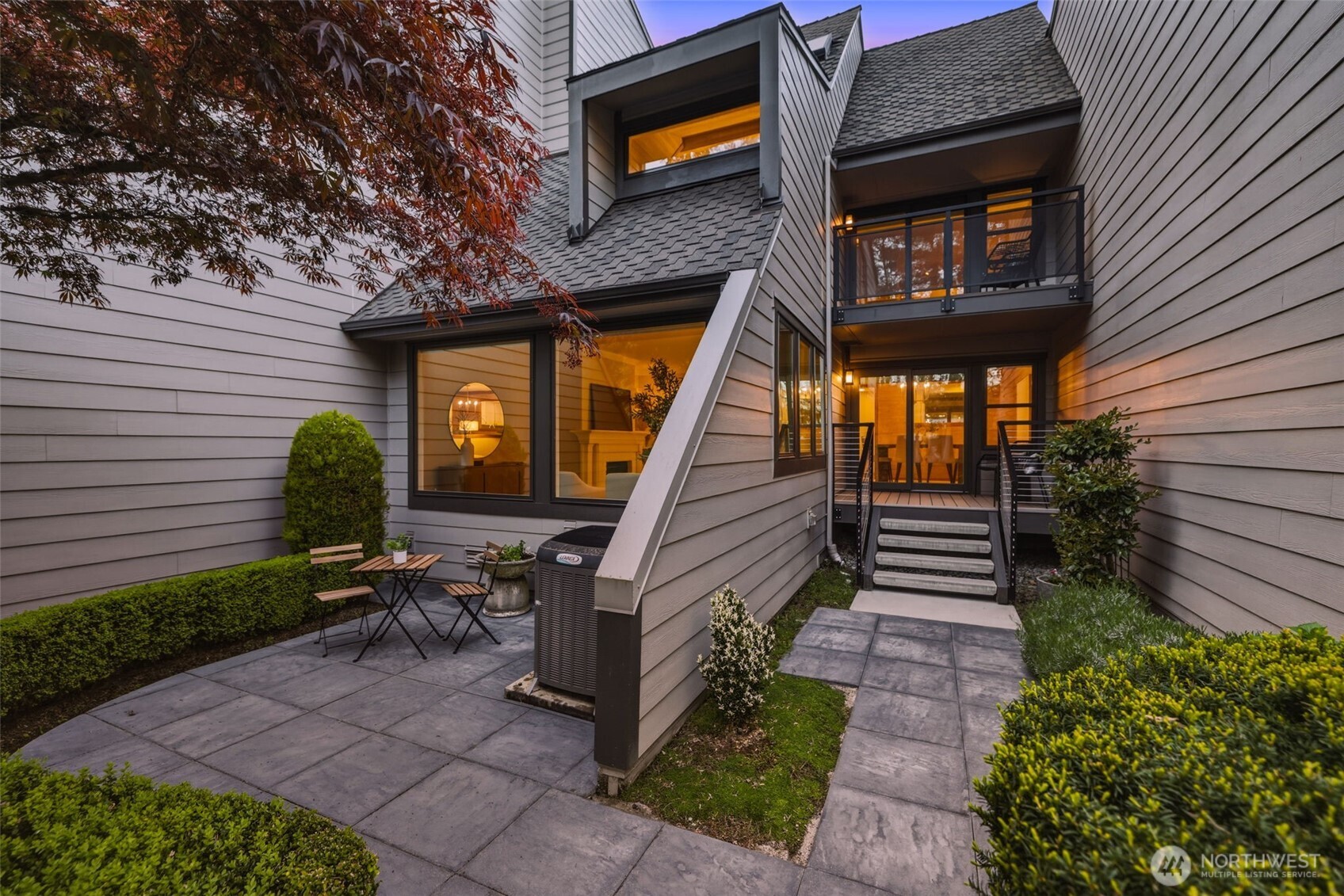 10327 NE 19th Place Bellevue WA 98004