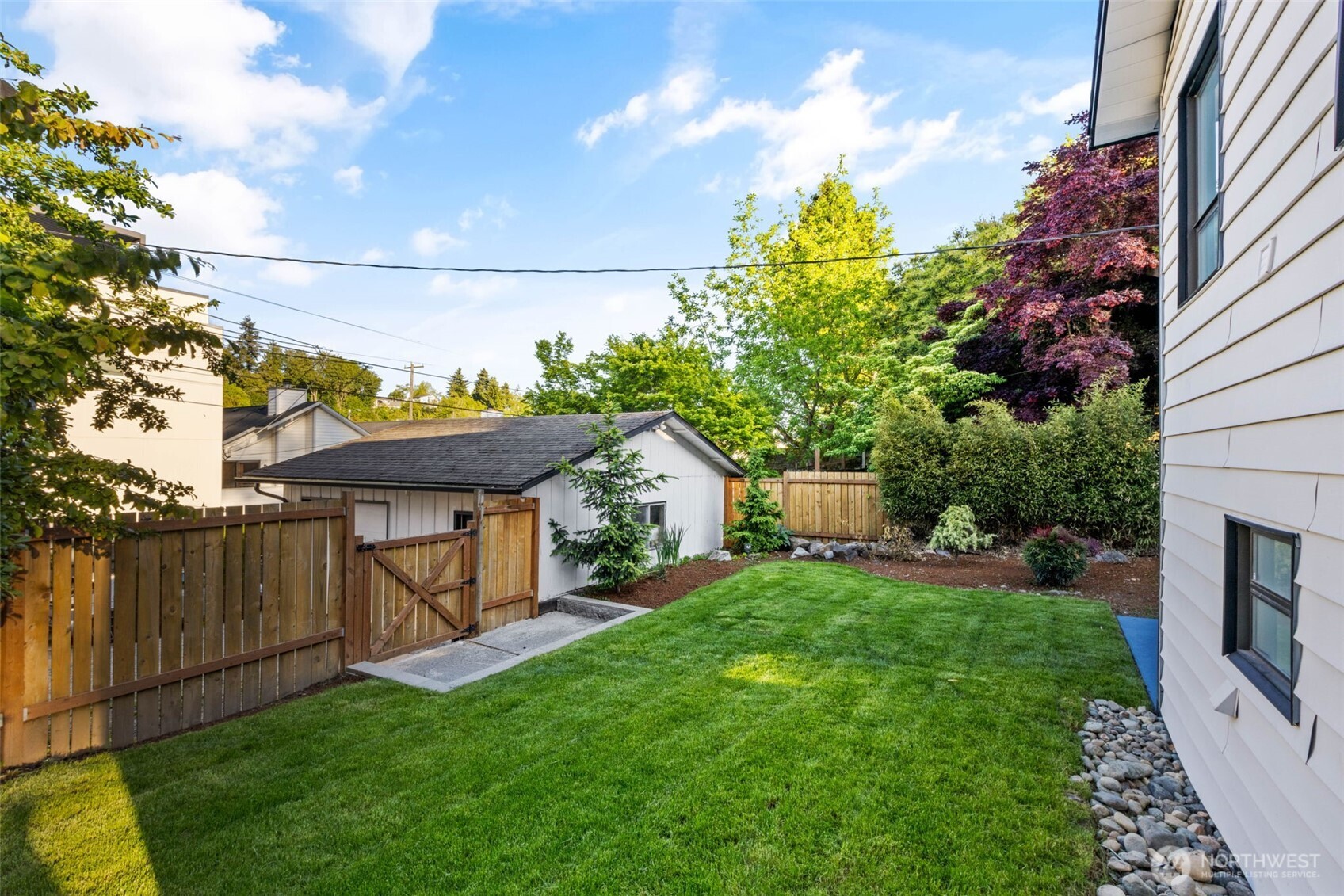 5216 40th Avenue SW Seattle WA 98136