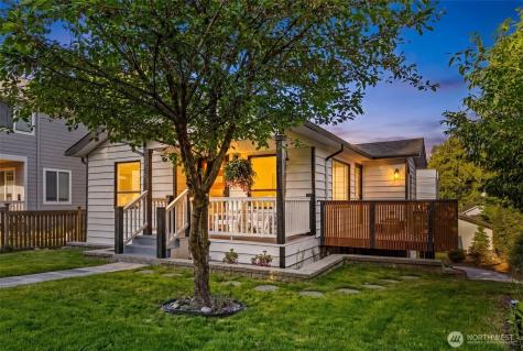 5216 40th Avenue SW Seattle WA 98136