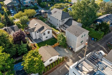 5216 40th Avenue SW Seattle WA 98136