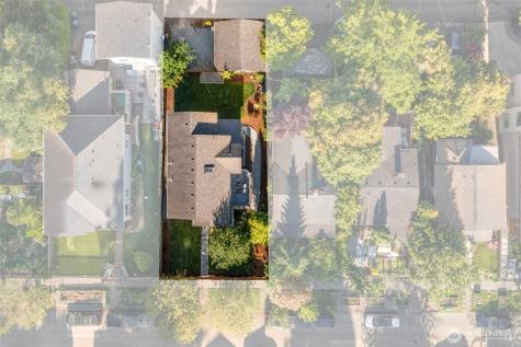 5216 40th Avenue SW Seattle WA 98136