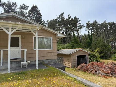 1314 232nd Lane Ocean Park WA 98640