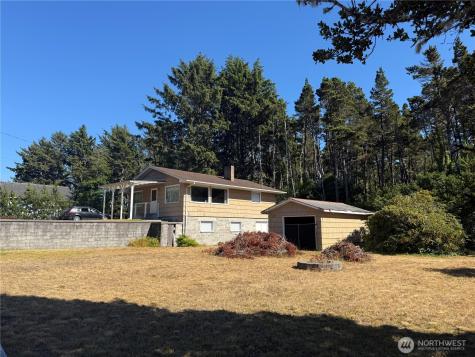 1314 232nd Lane Ocean Park WA 98640