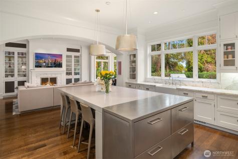 3814 E John Street Seattle WA 98112