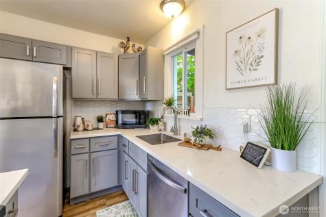 606 S 61st Street Tacoma WA 98408