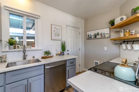 606 S 61st Street Tacoma WA 98408