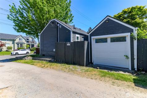 606 S 61st Street Tacoma WA 98408